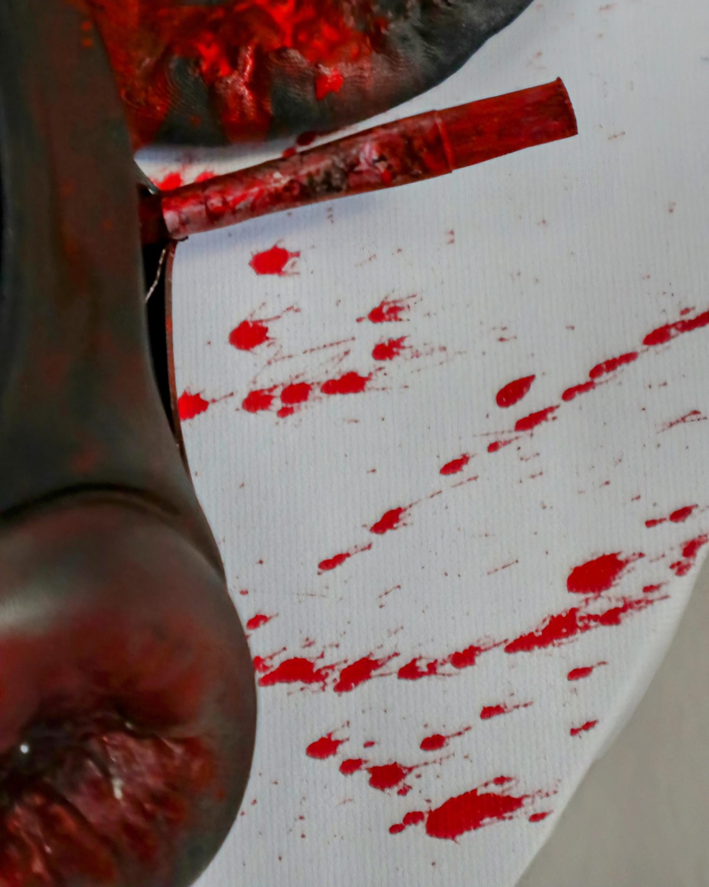 023 "MNZ" – The Murder Brush • Testa a Muro Pulp Horror 3D Dipinta a Mano • 21×24×12 cm