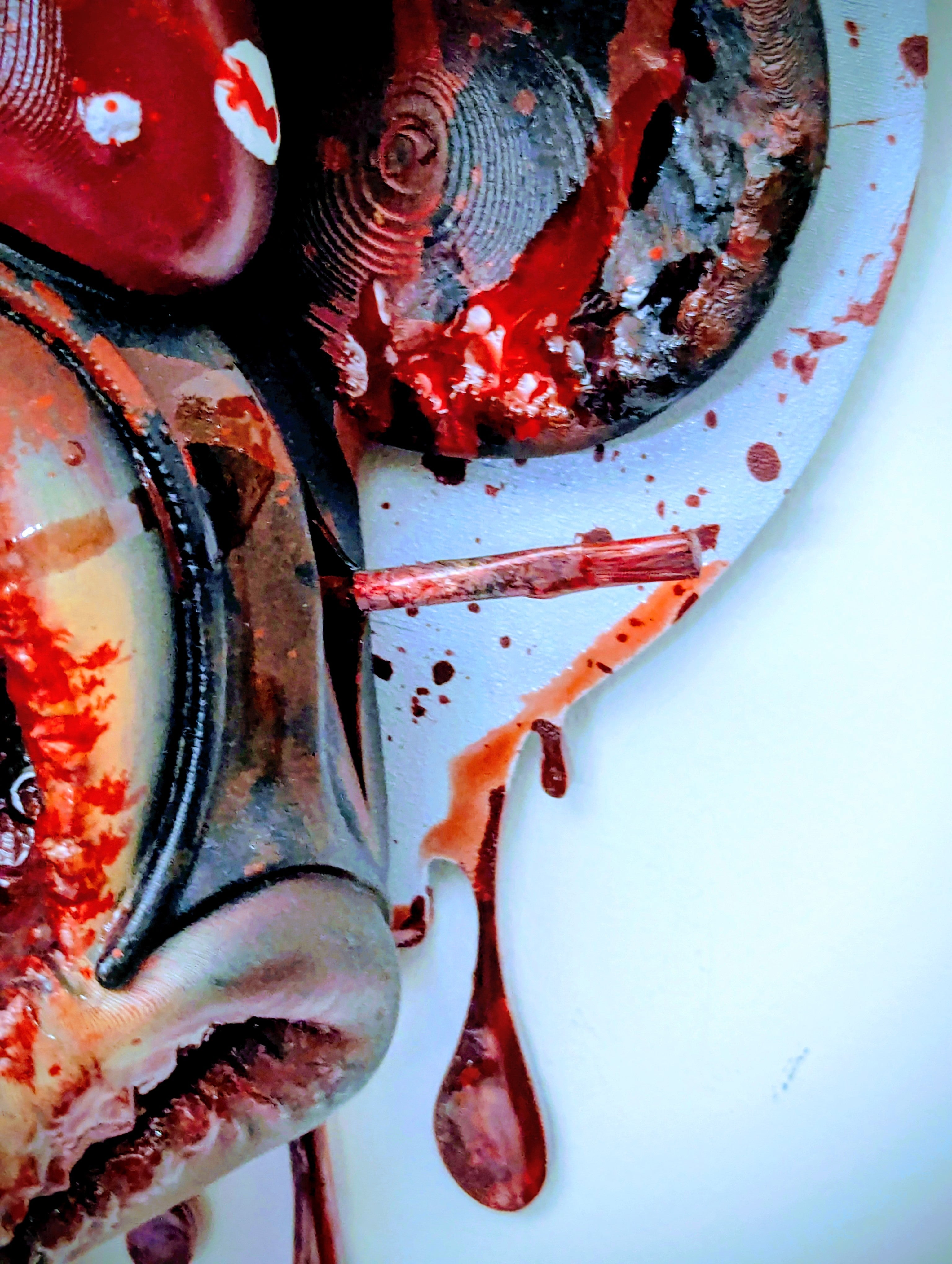023 "MNZ" – The Murder Brush • Hand-Painted Pulp Horror 3D Wall Head • 21×24×12 cm