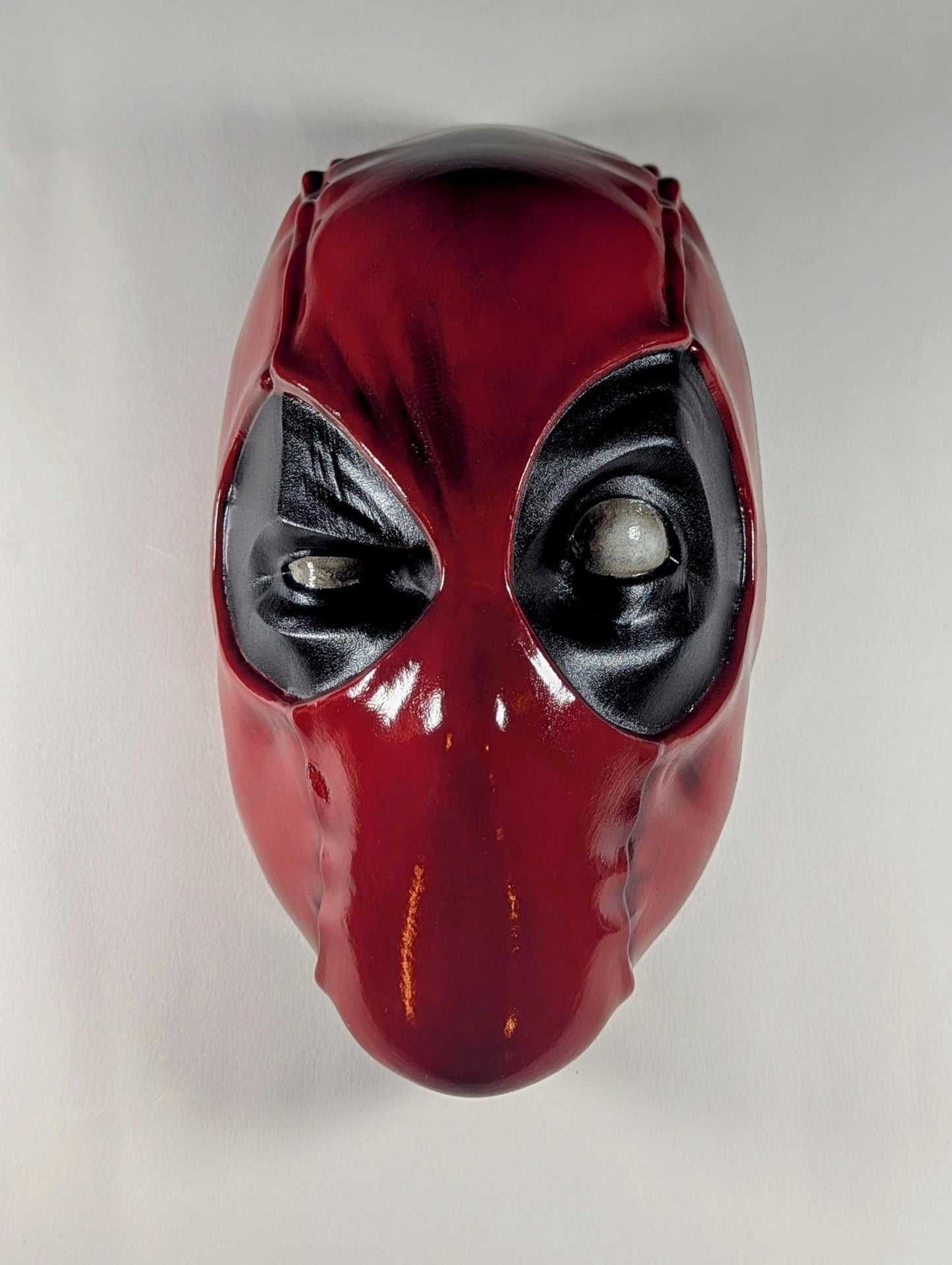 014 "DPL" – Unstoppable Irreverence – Deadpool 3D Print – Hand-Finished Sculpture 24 × 14 × 12 cm – Unique Collector’s Piece