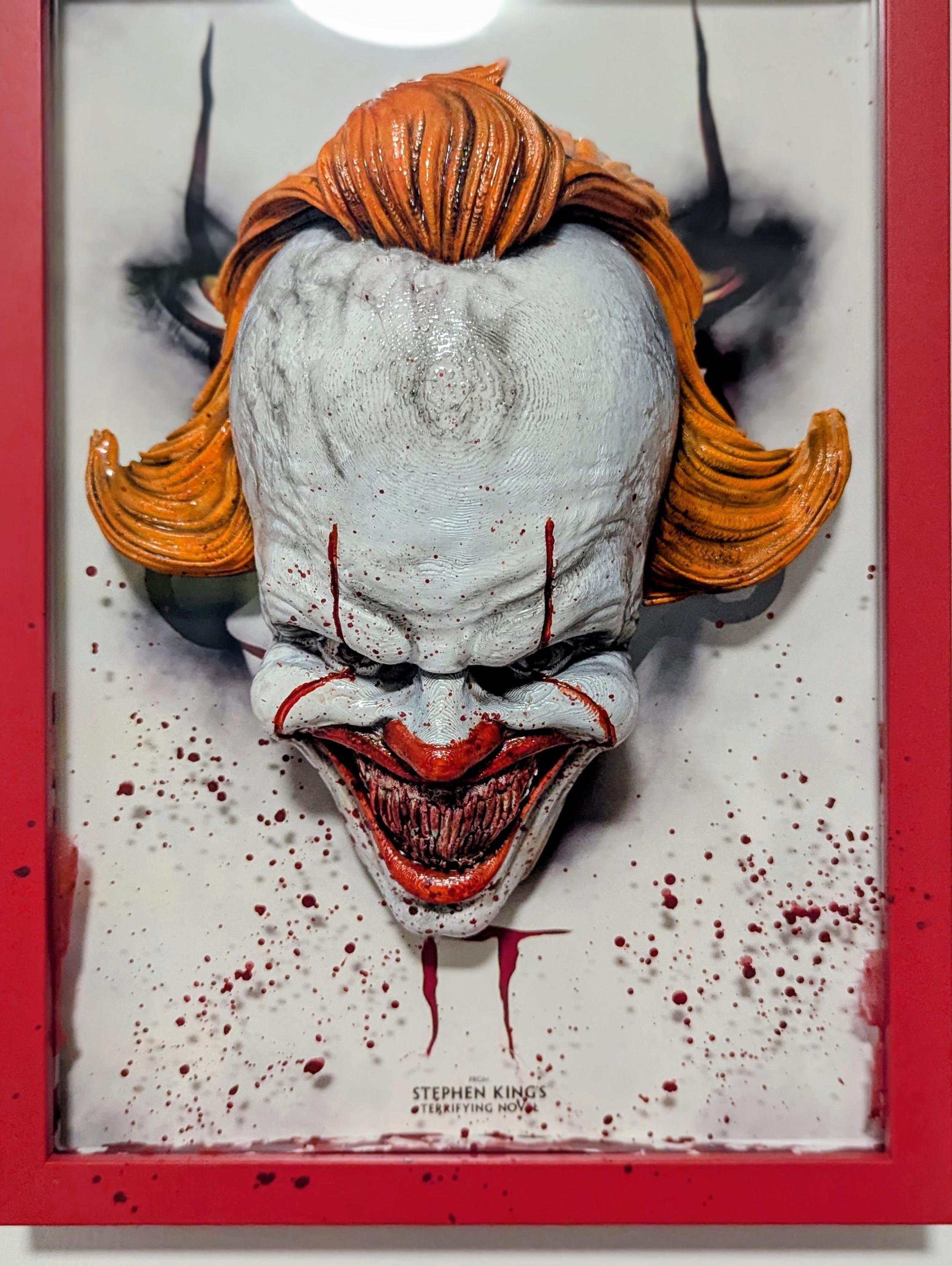 IT Pennywise – Quadro 3D Artistico • Fan Art Dipinta a Mano • 30×22×12 cm