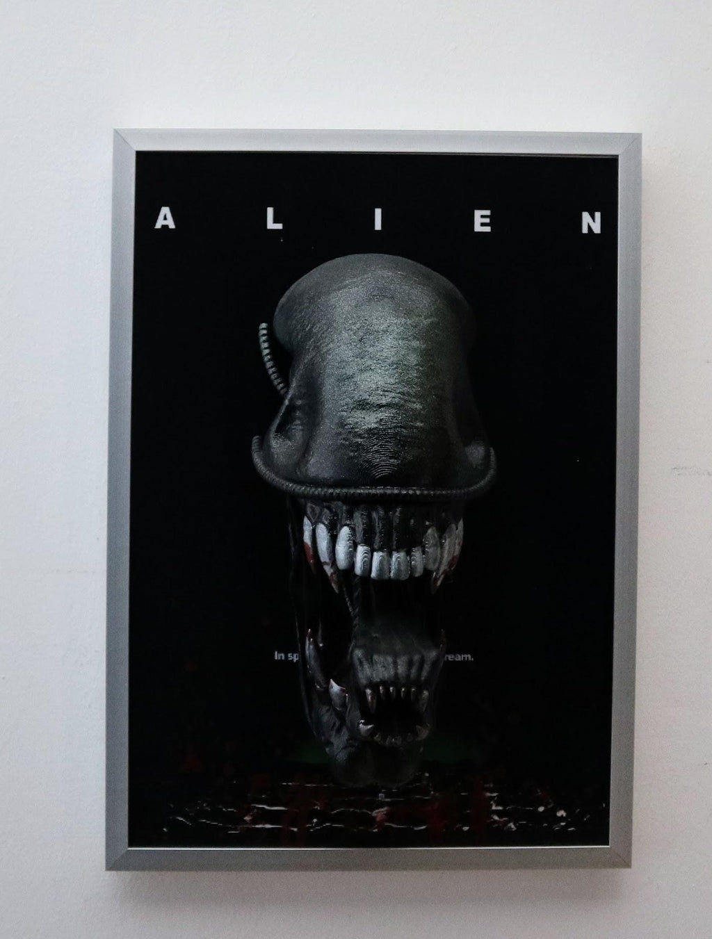 Alien Xenomorph – Quadro 3D Artistico • Fan Art Dipinta a Mano • 32×22×12 cm