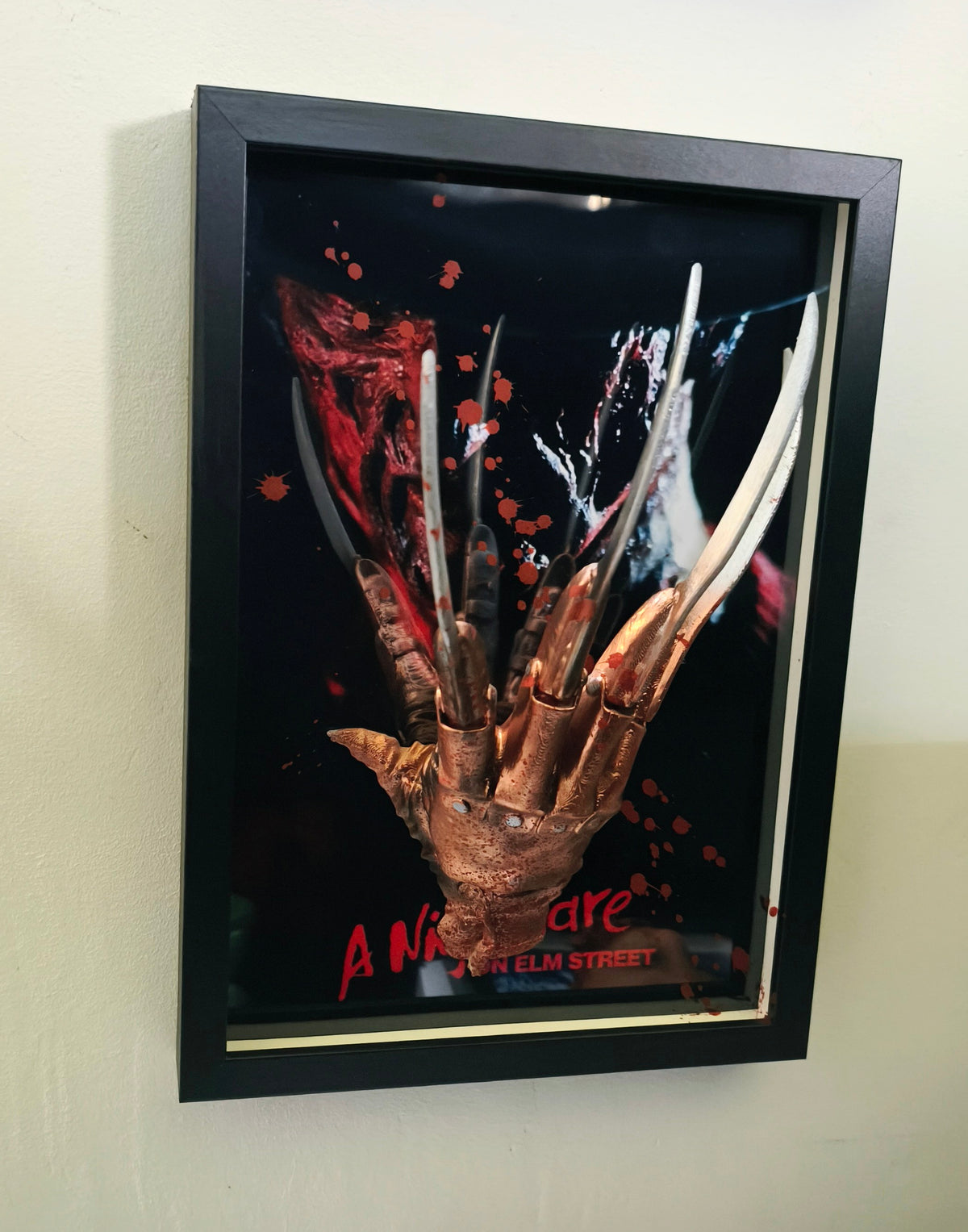 Nightmares in Frame - Freddy Krueger Guanto