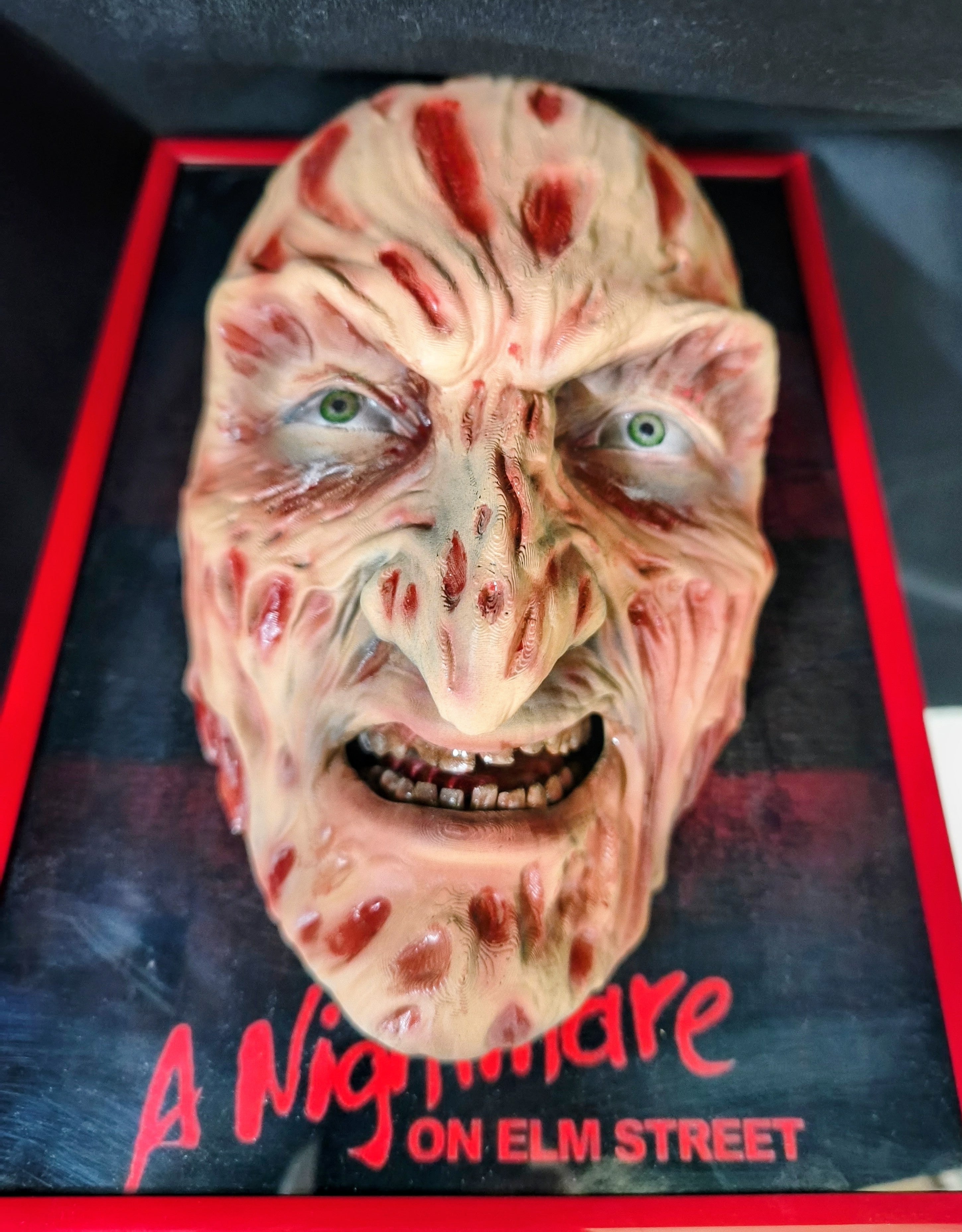 Nightmares in Frame - Freddy — Vista dall'alto | The Frame Beyond