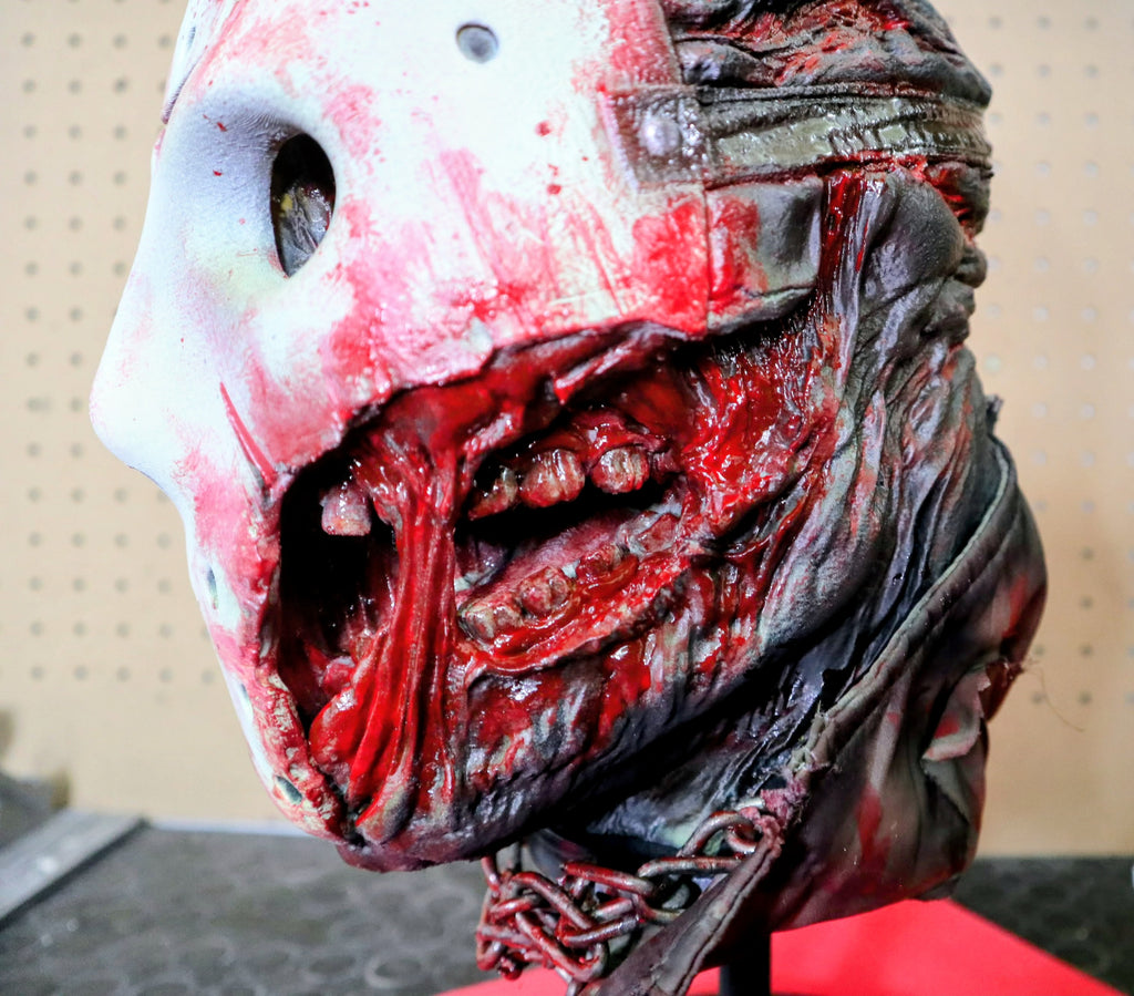 RELICS: The Damned – Jason Voorhees
Busto de Horror Pintado à Mão | Friday the 13th | The Frame Beyond