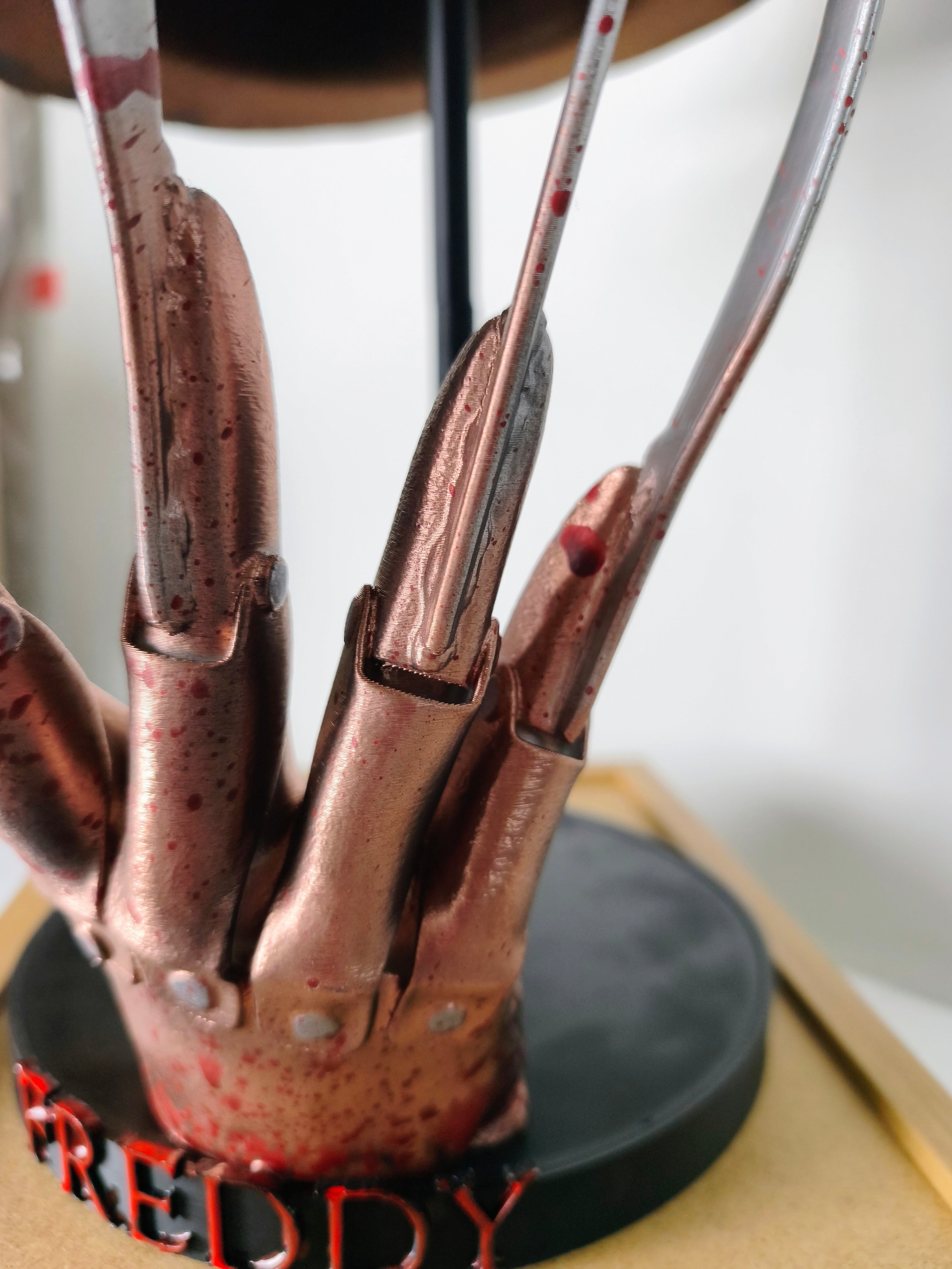 RELICS: The Last Cut - Freddy Krueger — Vista dall'alto | The Frame Beyond