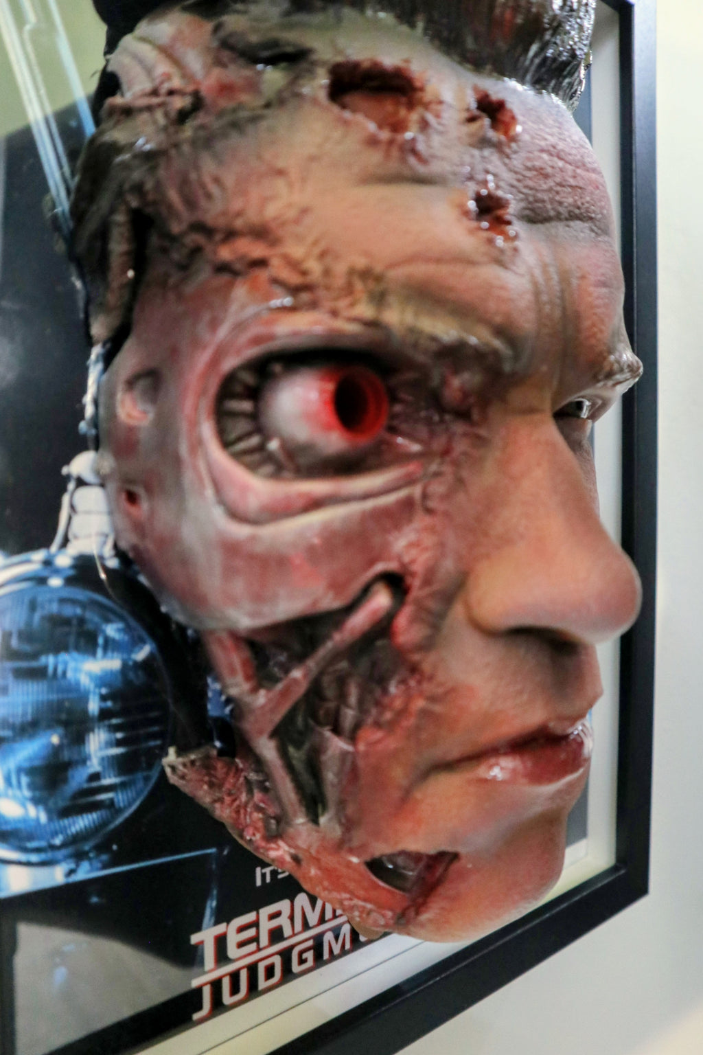 FRAMED CULTS - T-800