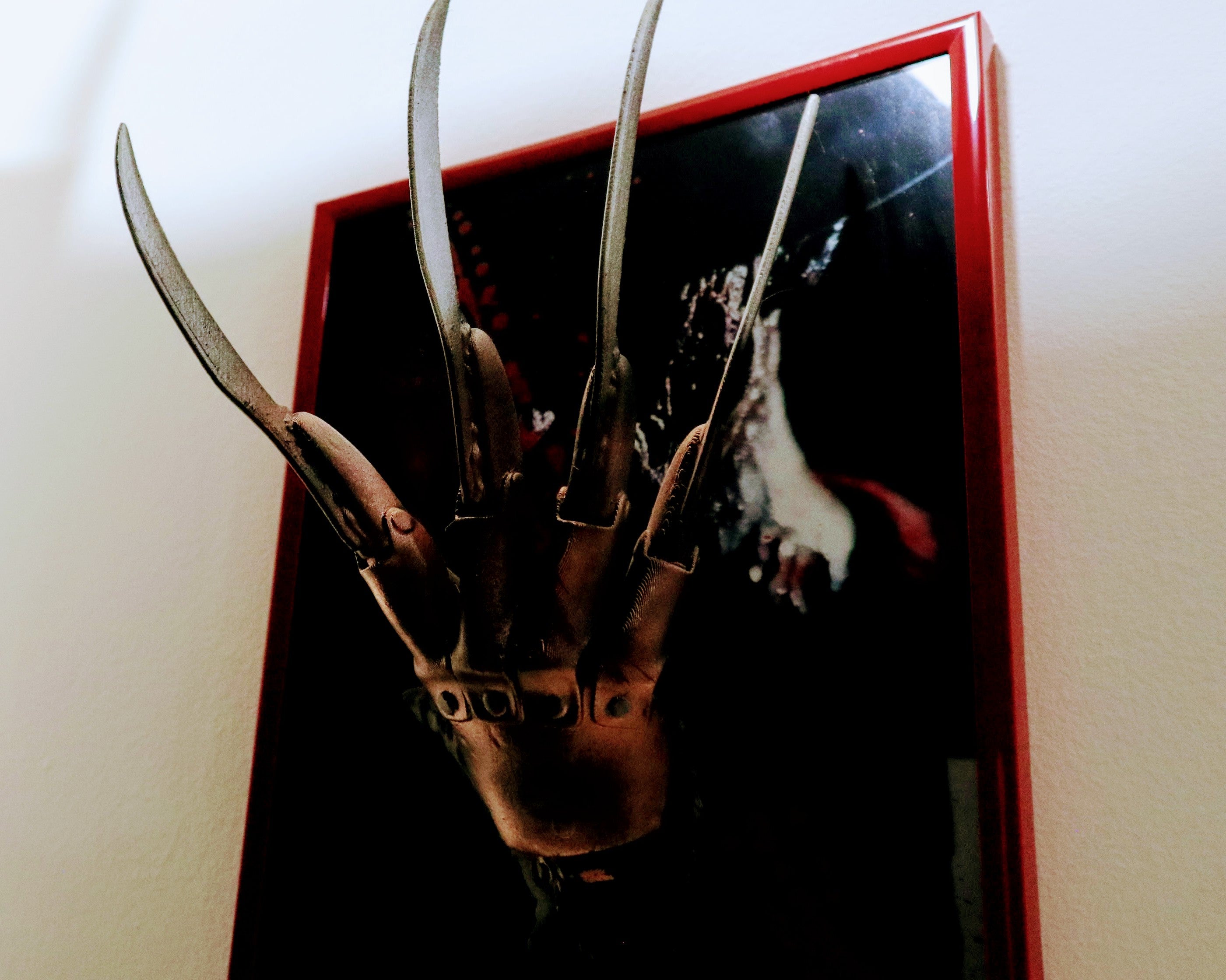 Freddy Krueger Glove • Hand-painted 3D Painting